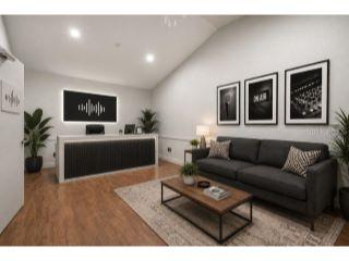 Property in Orange City, FL 32763 thumbnail 2