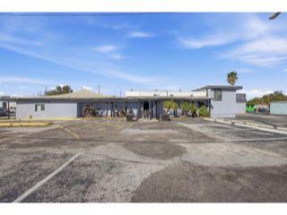 Property in St Petersburg, FL thumbnail 3