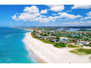 Property in Treasure Island, FL 33706 thumbnail 2