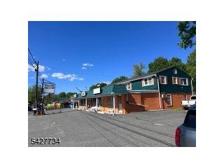 Property in Andover, NJ thumbnail 4