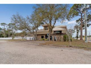 Property in Seminole, FL thumbnail 6
