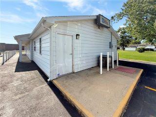 Property in Casey, IL 62420 thumbnail 2