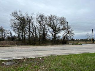 Property in Lake Charles, LA thumbnail 6