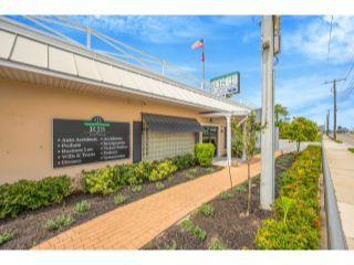 Property in Ruskin, FL 33570 thumbnail 2