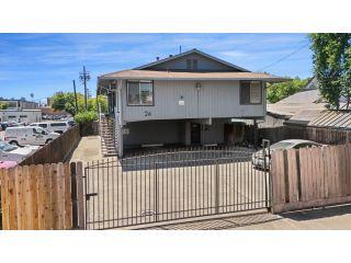 Property in Stockton, CA thumbnail 5