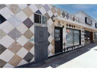Property in Long, CA 90806 thumbnail 2