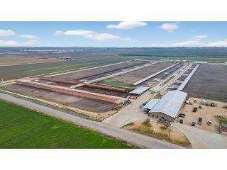 Property in Exeter, CA thumbnail 1