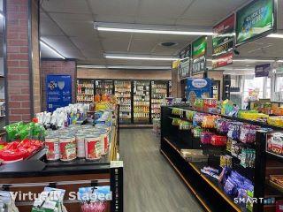 Property in East Hartford, CT thumbnail 3