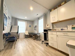 Property in Glastonbury, CT thumbnail 1