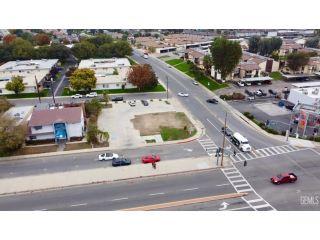 Property in Bakersfield, CA 93306 thumbnail 2