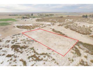 Property in Lemoore, CA thumbnail 4