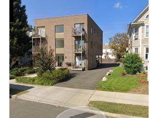 Property in Stamford, CT thumbnail 2