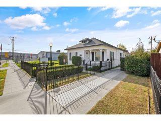 Property in Visalia, CA 93277 thumbnail 2