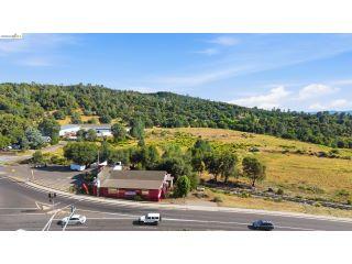 Property in Sonora, CA 95370 thumbnail 2
