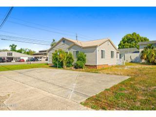 Property in Panama City, FL 32401 thumbnail 2