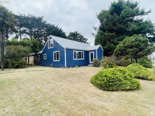 Property in Bandon, OR thumbnail 1
