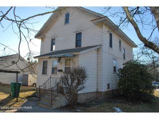 Property in East Stroudsburg, PA 18301 thumbnail 2