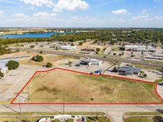 Property in Ennis, TX thumbnail 5
