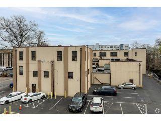 Property in Bloomfield, NJ 07008 thumbnail 2