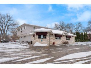 Property in Oshkosh, WI thumbnail 1