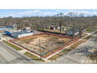 Property in Norton Shores, MI thumbnail 5