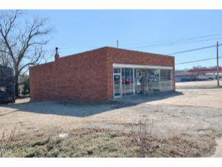 Property in Lillington, NC thumbnail 3