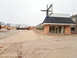 Property in Essexville, MI thumbnail 4