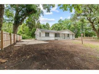 Property in Mount Pleasant, SC 29464 thumbnail 1