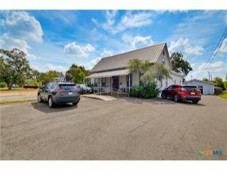 Property in Seguin, TX 78155 thumbnail 0