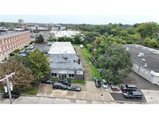 Property in Dearborn, MI thumbnail 1