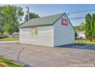Property in Mchenry, IL 60050 thumbnail 2