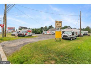 Property in Blackwood, NJ thumbnail 2