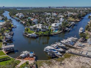 Property in Fort Myers Beach, FL 33931 thumbnail 2
