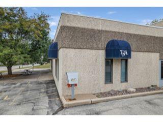 Property in La Crosse, WI 54601 thumbnail 2