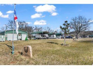 Property in Weatherford, TX thumbnail 3