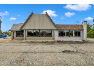 Property in Lansing, MI thumbnail 3