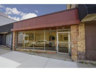Property in Oshkosh, WI thumbnail 6