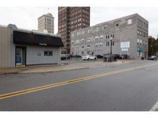 Property in Jackson, MI thumbnail 5