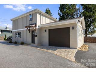 Property in Hendersonville, NC thumbnail 1
