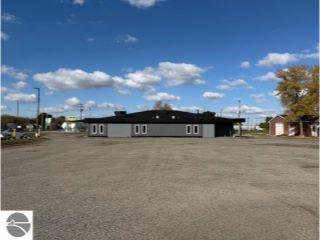 Property in Chesaning, MI thumbnail 1