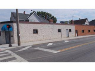 Property in Cleveland, OH thumbnail 4