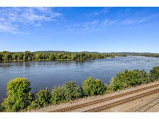 Property in Fountain City, WI 54629 thumbnail 1