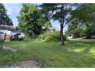 Property in Oakwood, OH 44146 thumbnail 2