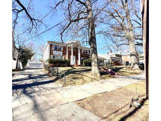 Property in Newark, NJ thumbnail 4