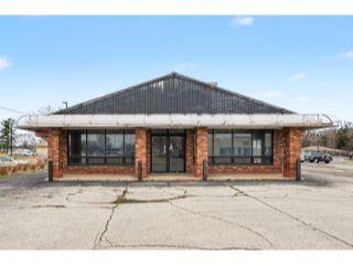 Property in Benton Harbor, MI 49022 thumbnail 2