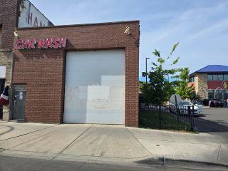 Property in Chicago, IL thumbnail 6