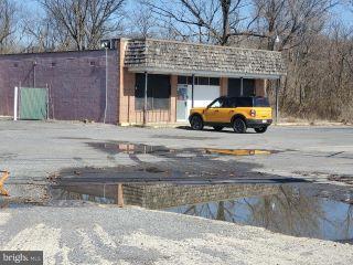 Property in Martinsburg, WV thumbnail 4