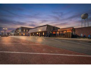 Property in Salisbury, MO thumbnail 1