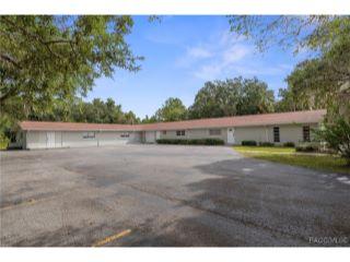 Property in Inglis, FL thumbnail 2