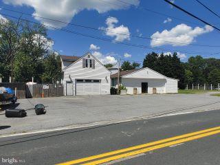 Property in Pasadena, MD thumbnail 6